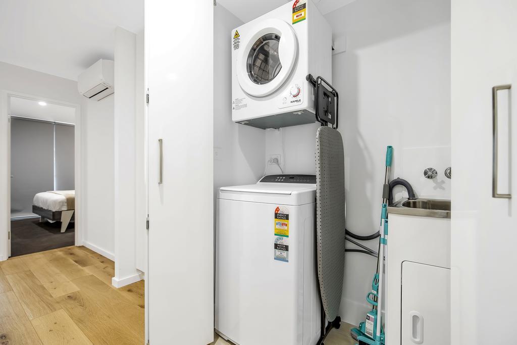 Astra Apartments Нюкасъл Екстериор снимка