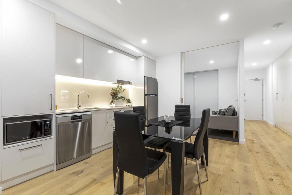 Astra Apartments Нюкасъл Екстериор снимка